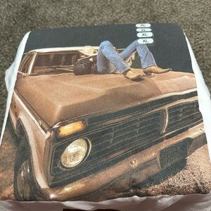 NEW Thomas Rhett Vintage Graphic Sweatshirt